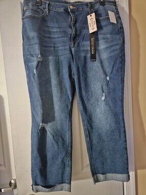 💕💘Womens Nanette Jolie Cuff Jeans Size 18 - Lt Blue - NWT🩷❣️